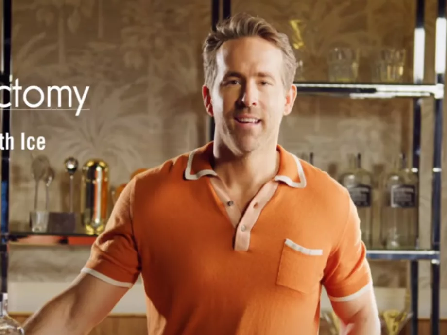 Vazektómiával ünnepli Ryan Reynolds ginmárkája az idei apák napját