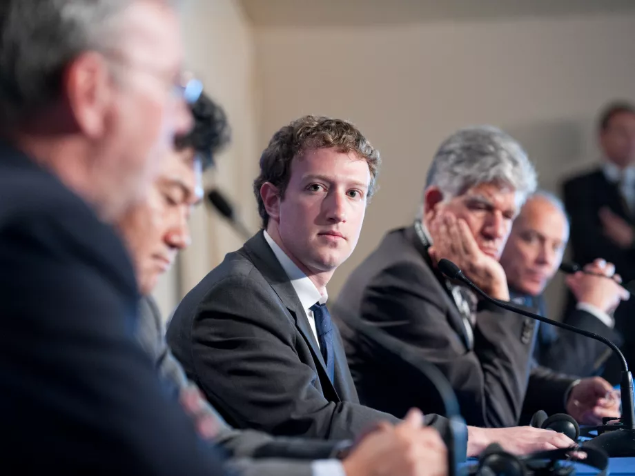 Megint fizetős lesz a Facebook