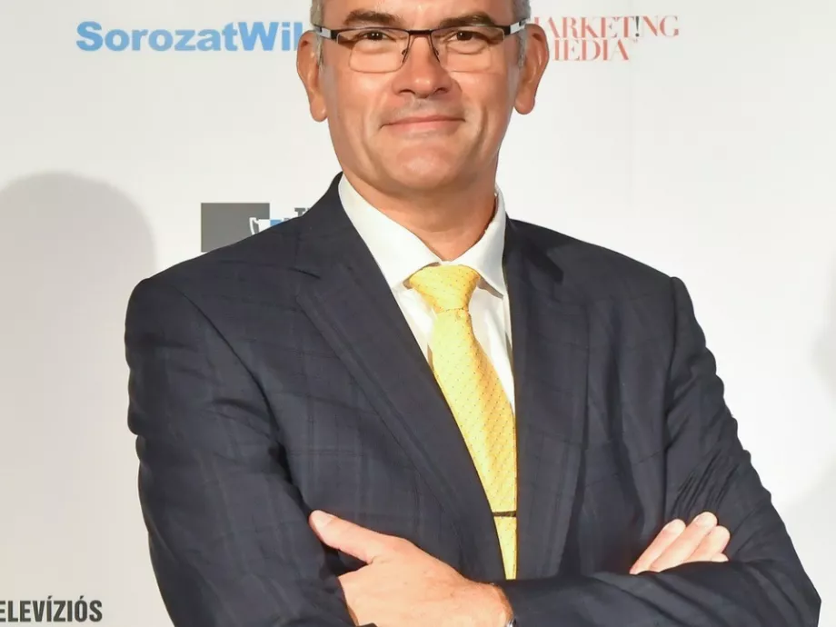 Gundel Takács Gábor vezeti a Televíziós Újságírók Díjának gáláját