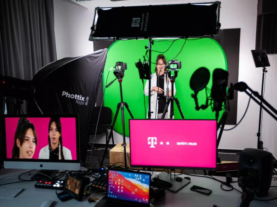 Debrecenben nyit közösségi teret a Telekom