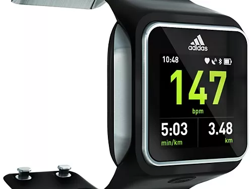 Amikor a sportoló a testén hordja a technikát (x)