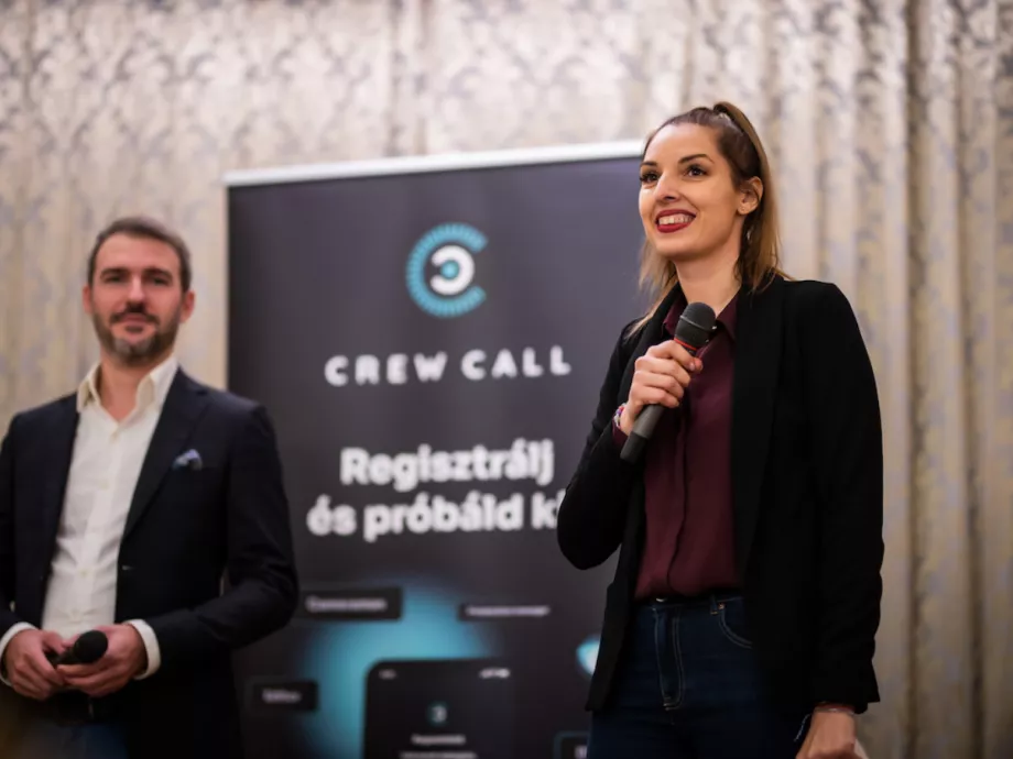 Új külsőt kapott a Crew Call