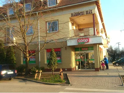 16. 401.Szuper coop üzlet