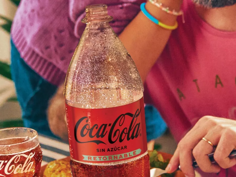 Közös európai fellépés eredményeként változtat zöld marketing üzenetein a Coca-Cola