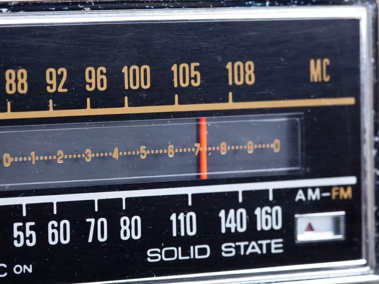 Karc FM lesz a Lánchíd Rádióból