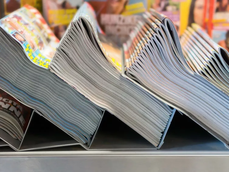 A Népszava és a HVG tartja magát, a megyei lapok értékesített példányszáma csökkent