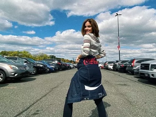 Palvin Barbi is a Diesel és a Coca-Cola közös, újrahasznosított anyagból készült ruháival pózol