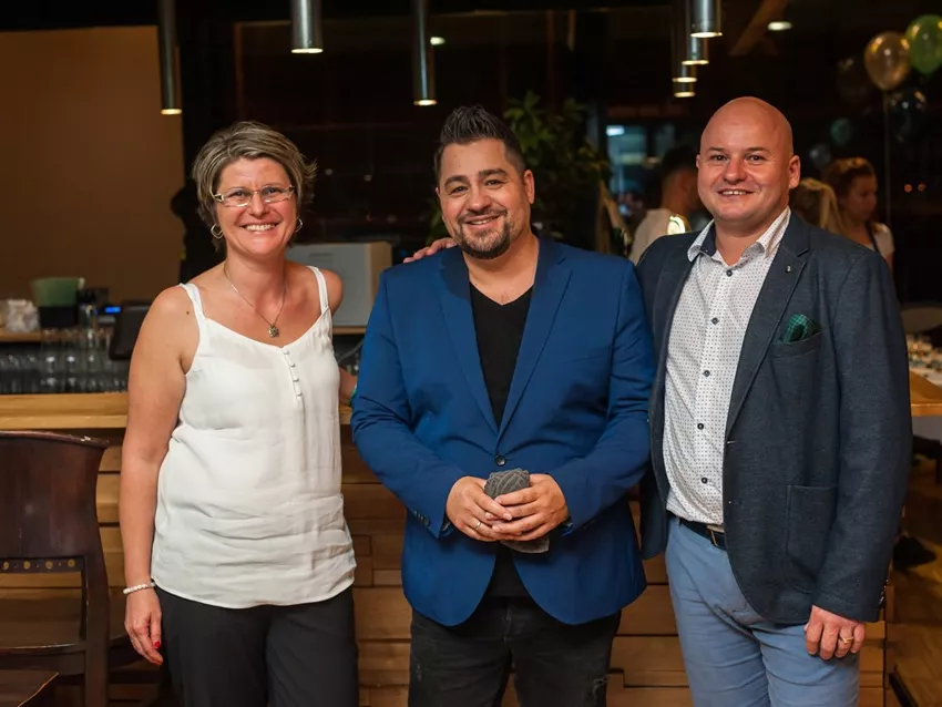 Caramel stand upban is villantott a BellaCom szülinapi partiján