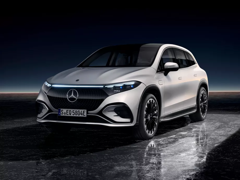 A KRQ-t választotta PR-feladataira a Mercedes-Benz