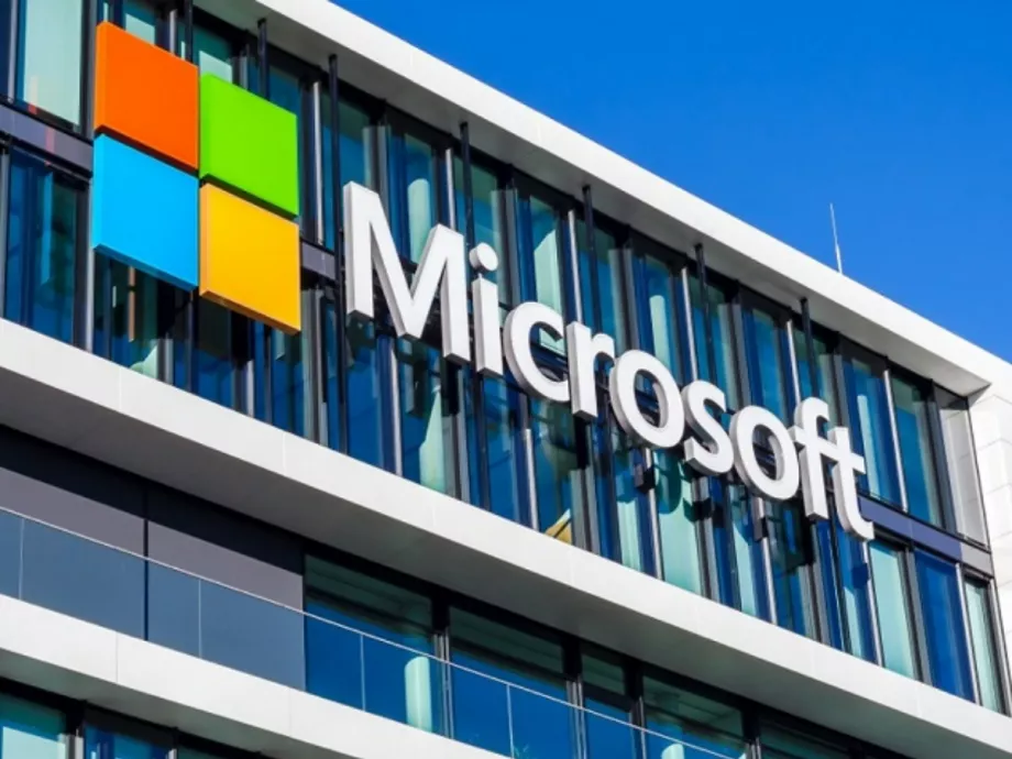 Másfél évtizede nem volt ilyen: rászállt az EU a Microsoftra