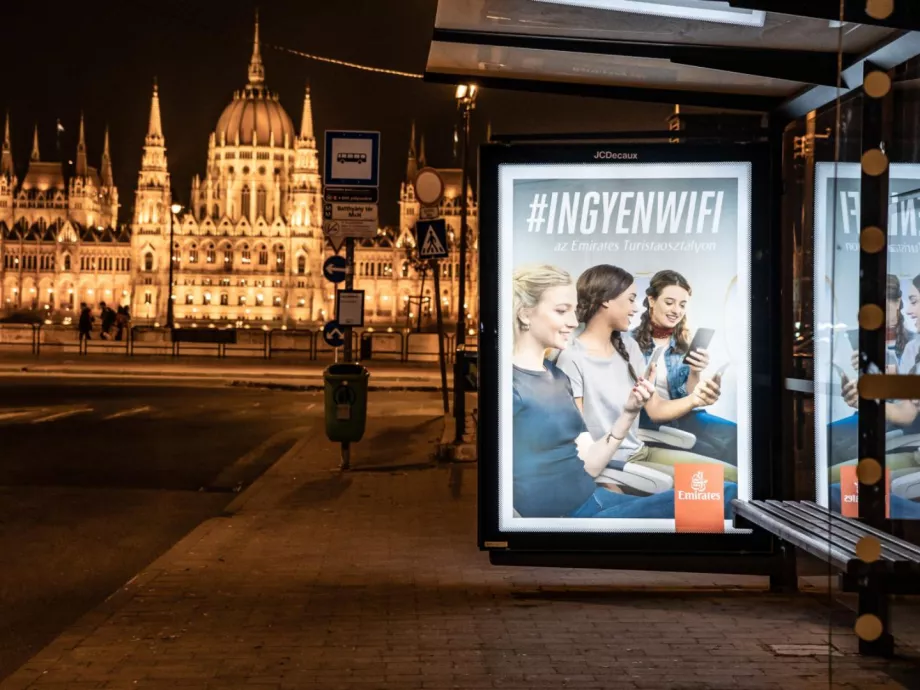 Társadalmi egyeztetés indult az új plakátszabályokról