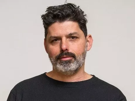 Dercsényi Dávid: „Népszerű lappá alakítottuk a Józsefváros Újságot, szerintem büszke rá a kerület is!”