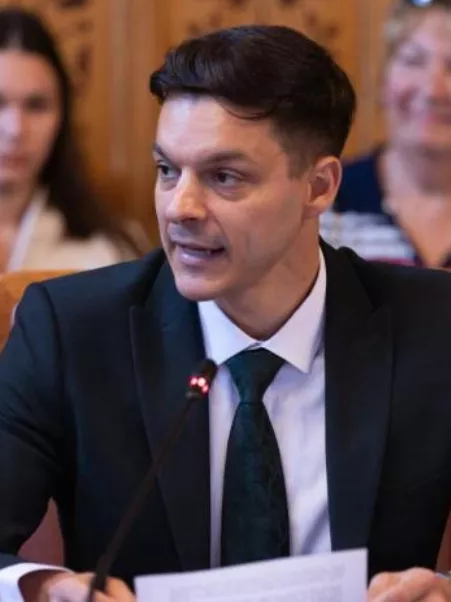 Elfogadták a Médiatanács elnöki tisztségének betöltésére vonatkozó nyilvános pályázat szövegét