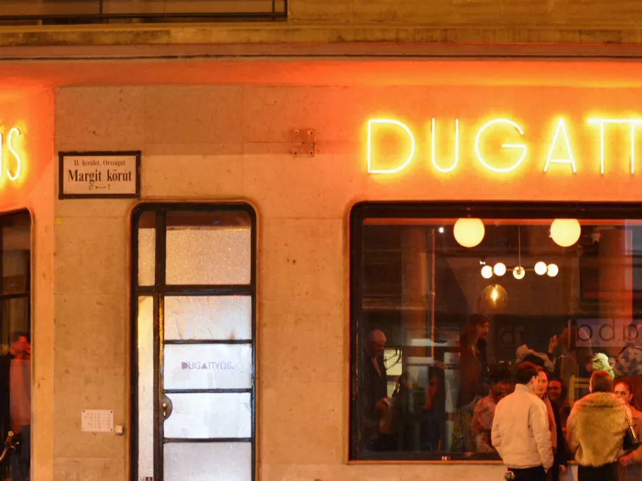 Új összművészeti kulturális központ született a Margit-negyedben