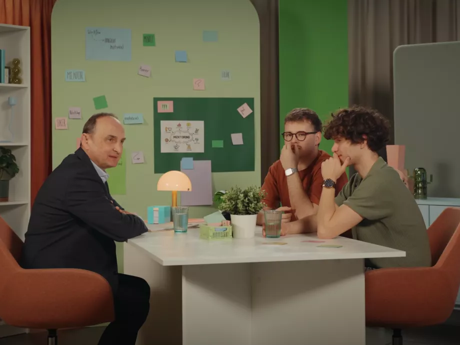 A jövőt azok írják, akik mernek kérdezni és azok, akik hajlandók válaszolni! – Így fordította meg a szerepeket az OTP és Compact TV
