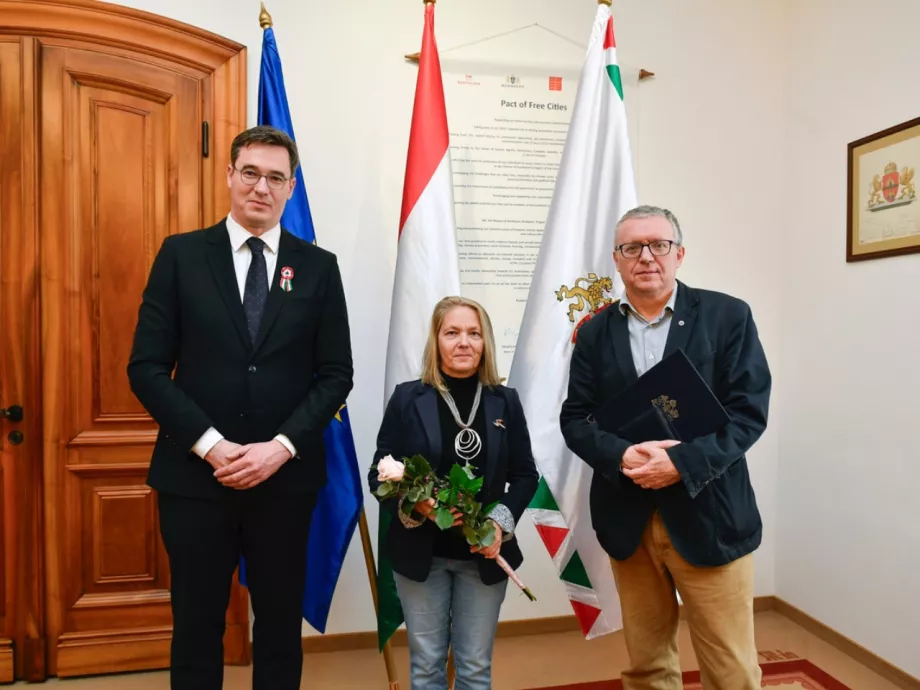 Csengery-díjat kapott Erős Antónia, Szerényi Gábor és a Népszava