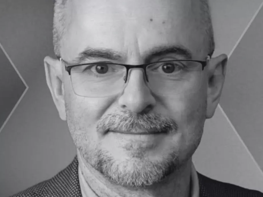 Elhunyt Kis Ervin Egon, a hazai e-kereskedelem meghatározó alakja