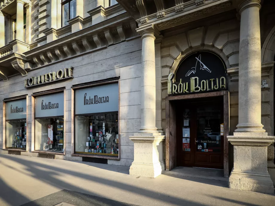 A Ferling, a FleishmanHillard Café és a Noguchi műfordítókat bemutató projektet támogat