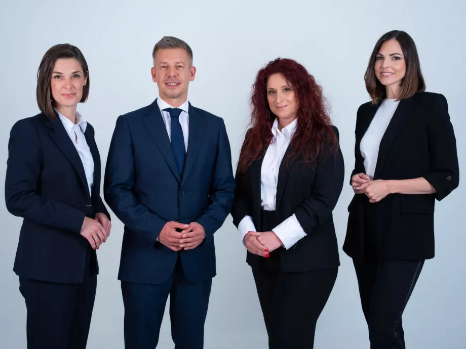 Szondi Vanda és Magyar Éva az RTL-től, Köböl Anita pedig az ATV-től igazol a kormányhoz szóvivőnek