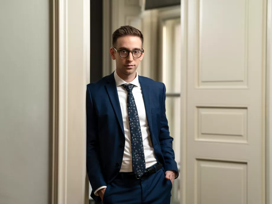 Reklámozás más márkájával – lehet-e cipőalátét a luxusverda?