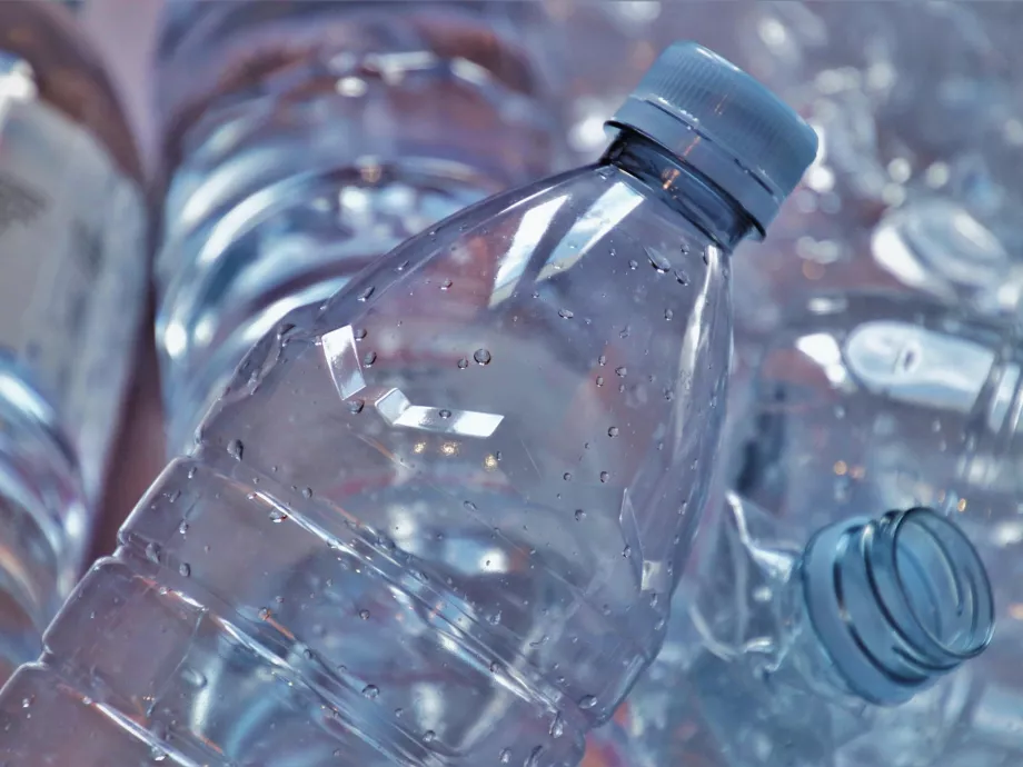 Greenwashing helyett edukáció: fenntarthatósági kampányt indít a Coca-Cola a GVH eljárása után