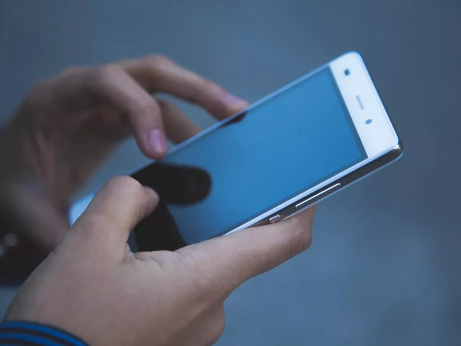 Új appot jelentett be az Instagram: 24 órás, egyszer megtekinthető fotókkal jön az Instants