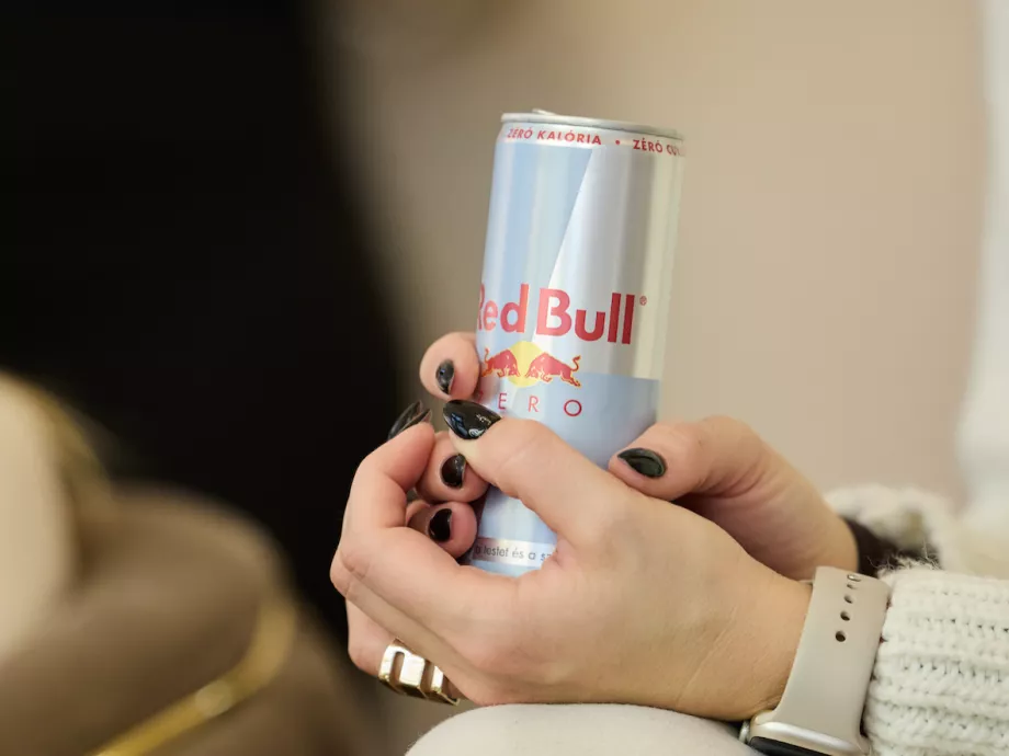 Íme a vadonatúj, dobozos Red Bull Zero