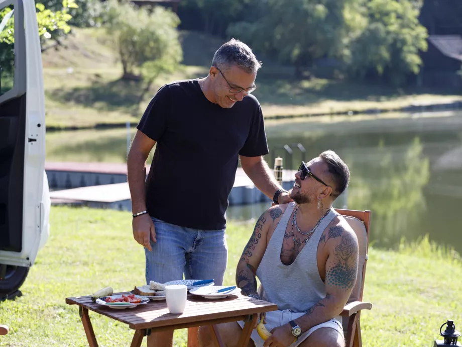 Majka, Tóth Gabi és Stohl András is csavarog Sváby Andrással