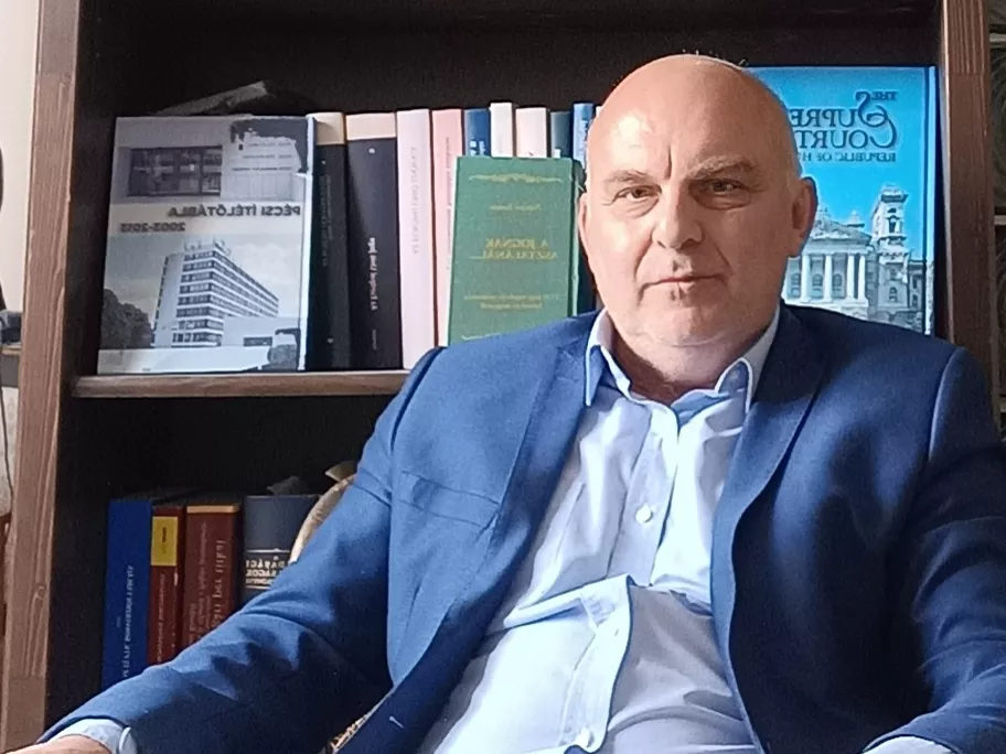„A sérelemdíjakat és a perköltségeket is lesznek majd szívesek kifizetni!” – írja a Vidéki Prókátor a NER-oligarcháknak írt levélre