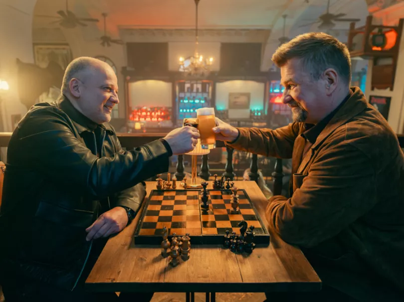 Thuróczy Szabolcs és Anger Zsolt sakkpartijával folytatódik az Unicum Páratlan Páros kampánya